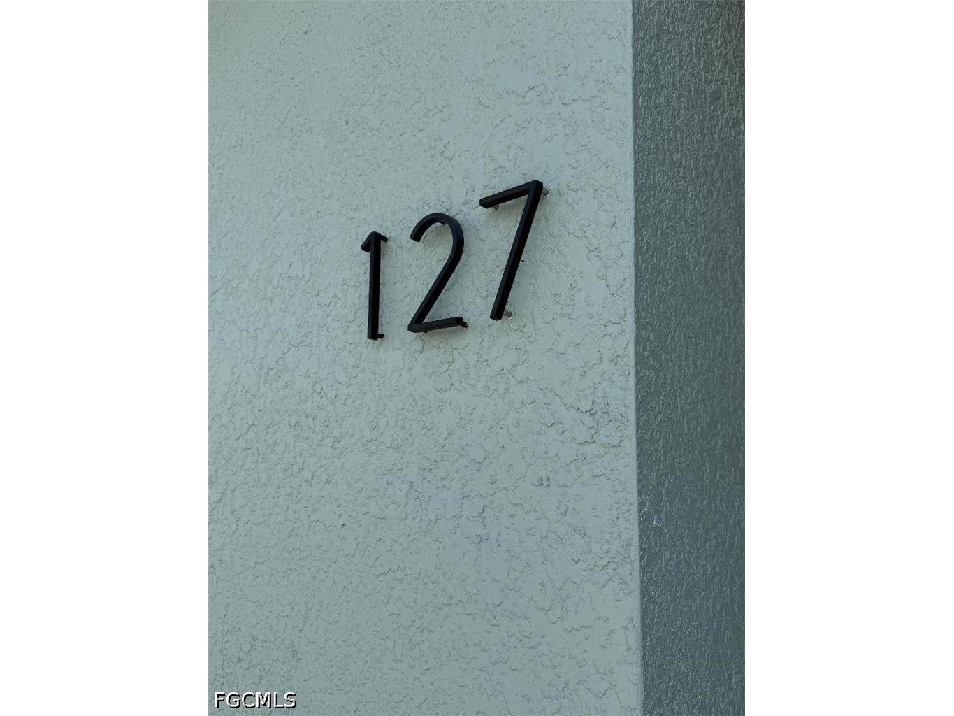 127 Carousel Avenue Labelle FL 33935 2026022134 image2