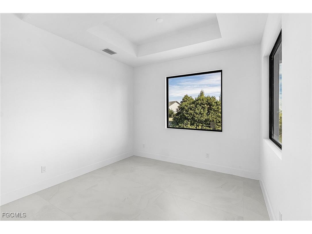 127 NW 14th Avenue Cape Coral FL 33993 2025023933 image11