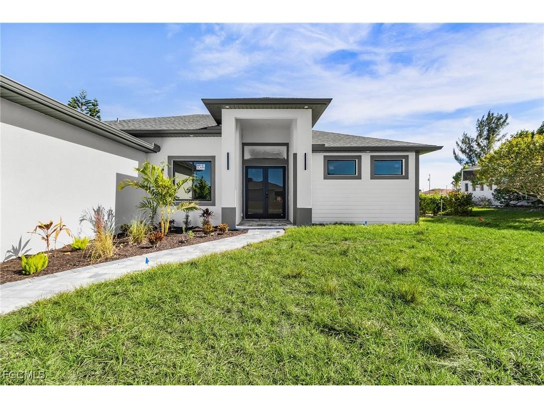 127 NW 14th Avenue Cape Coral FL 33993 2025023933 image4