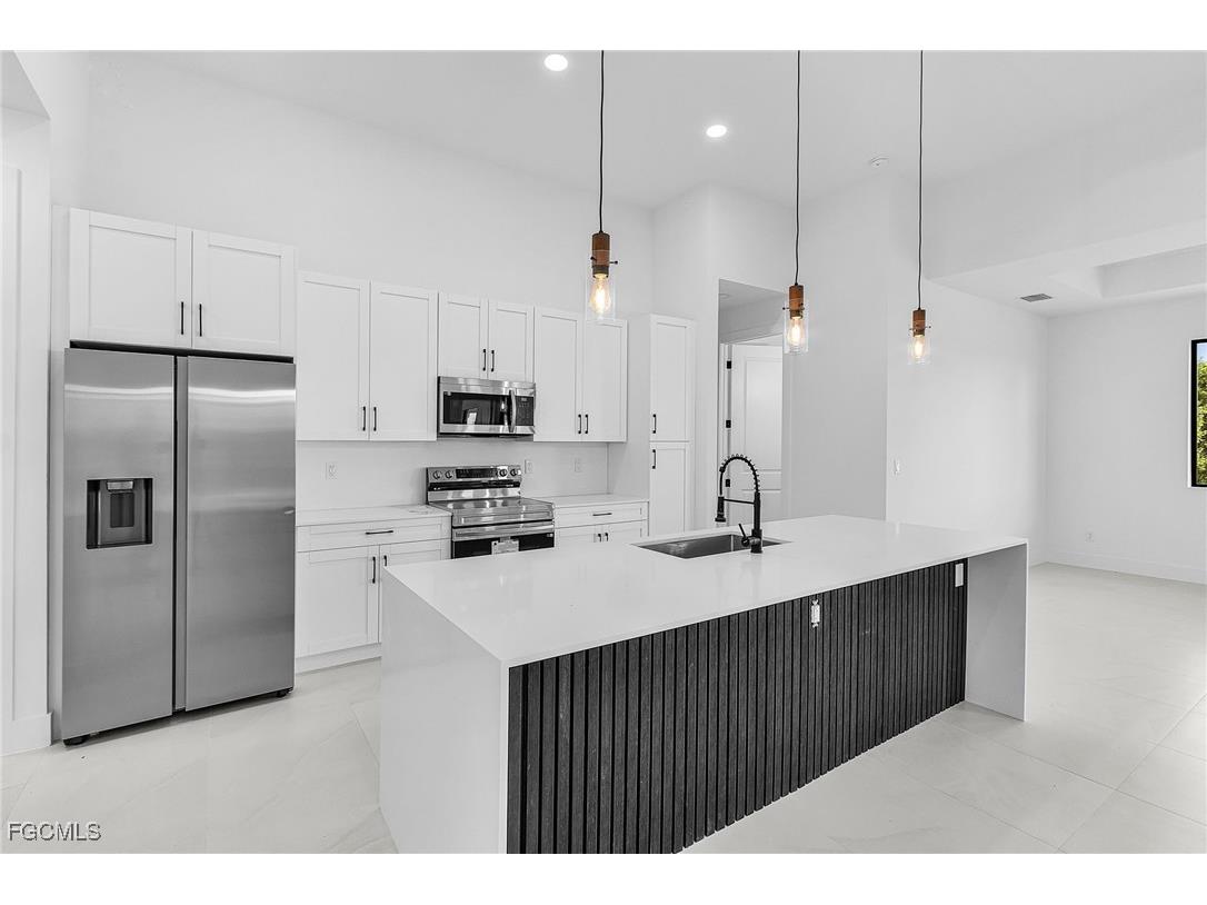 127 NW 14th Avenue Cape Coral FL 33993 2025023933 image9