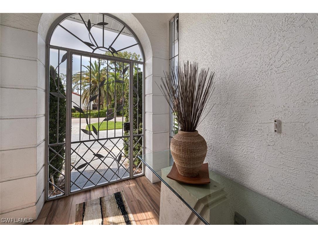 127 Palmetto Dunes Circle Naples FL 34113 223032504 image1