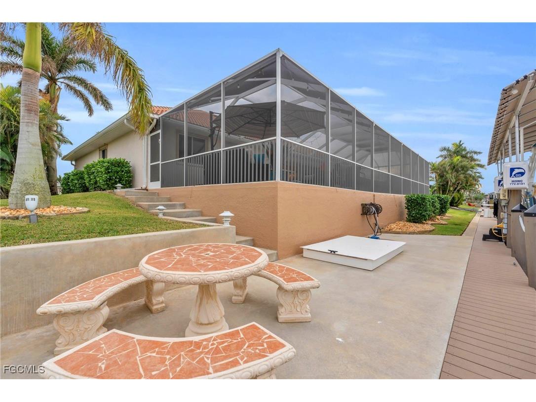 127 SW 53rd Terrace Cape Coral FL 33914 2025023305 image23