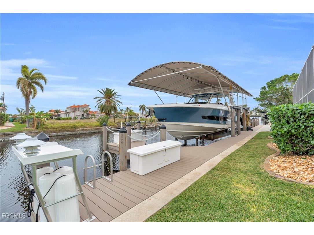 127 SW 53rd Terrace Cape Coral FL 33914 2025023305 image24