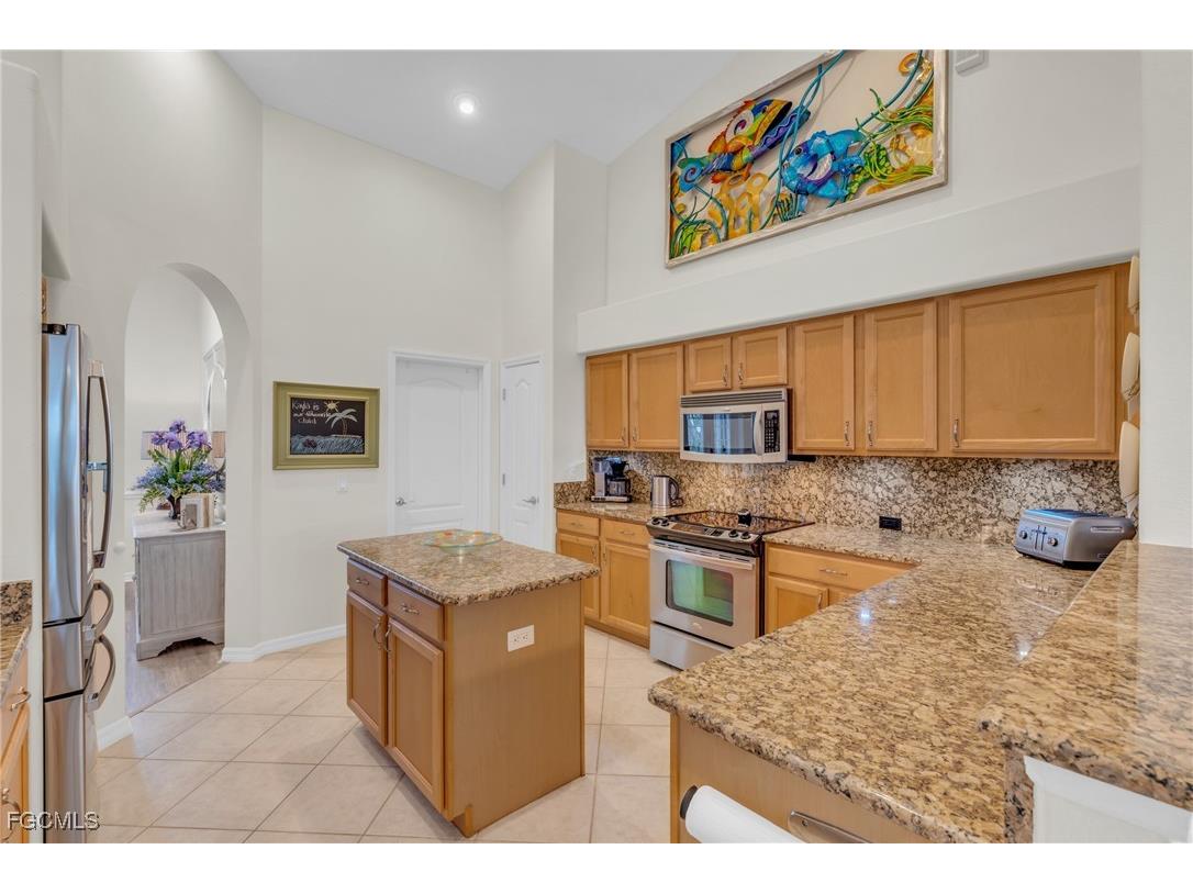 127 SW 53rd Terrace Cape Coral FL 33914 2025023305 image7