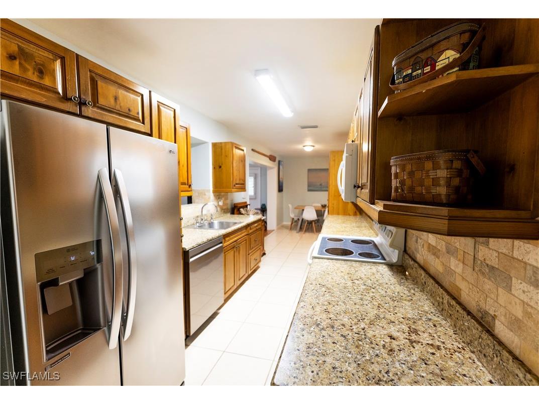 1270 11th Street N Naples FL 34102 225083322 image6