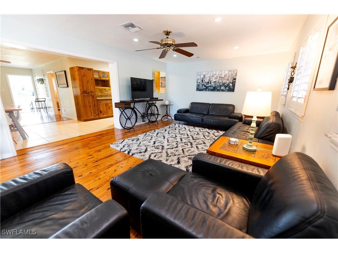 1270 11th Street N Naples FL 34102 225083322 image9