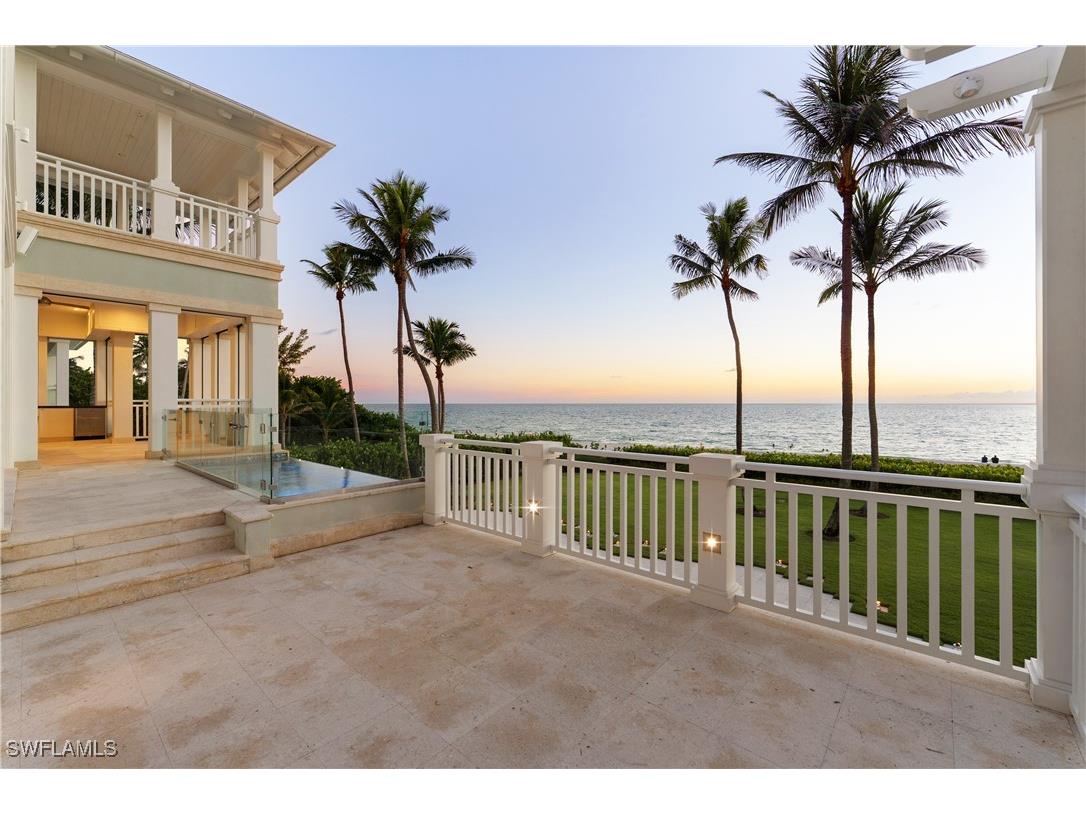 1270 Gulf Shore Boulevard S Naples FL 34102 225065823 image1