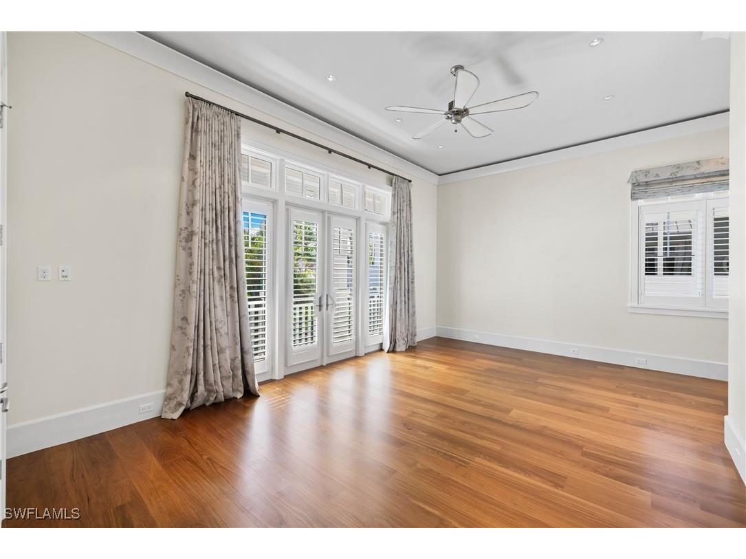 1270 Gulf Shore Boulevard S Naples FL 34102 225065823 image13