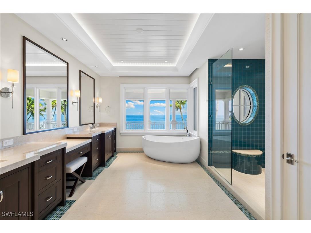 1270 Gulf Shore Boulevard S Naples FL 34102 225065823 image19