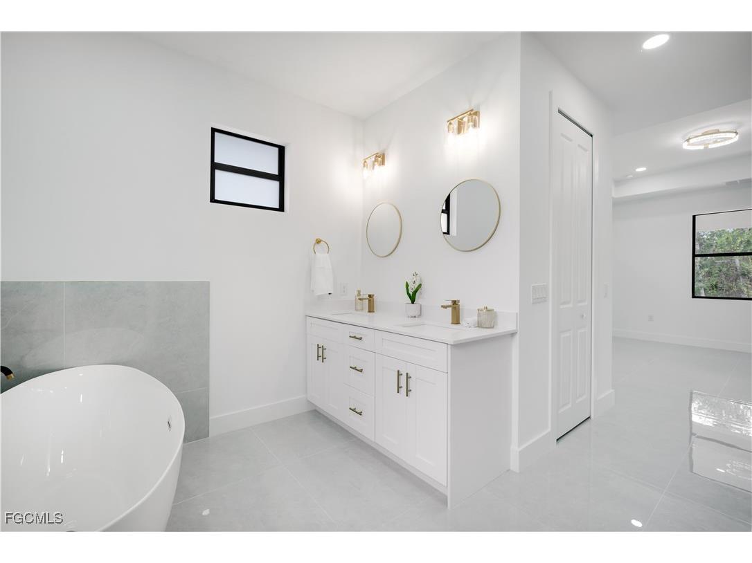 1270 Miliken Terrace Port Charlotte FL 33953 2025010039 image21