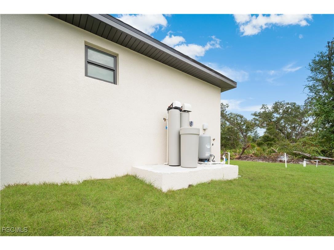 1270 Miliken Terrace Port Charlotte FL 33953 2025010039 image35