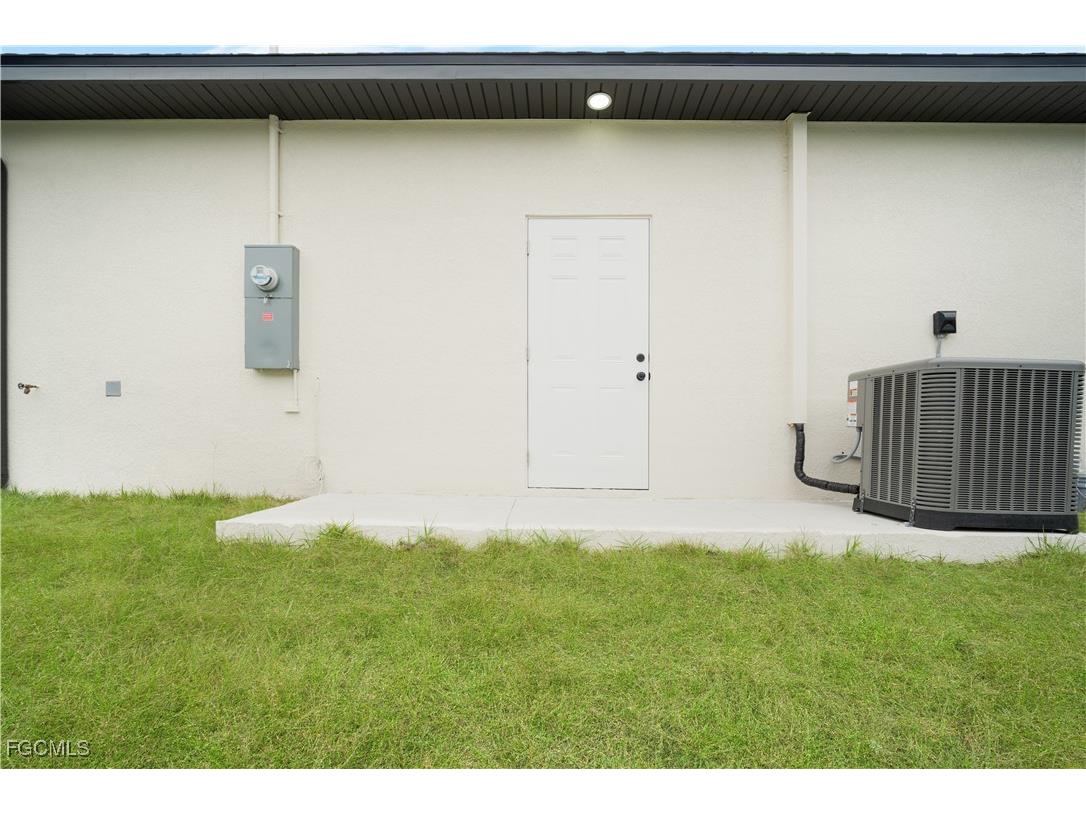 1270 Miliken Terrace Port Charlotte FL 33953 2025010039 image43