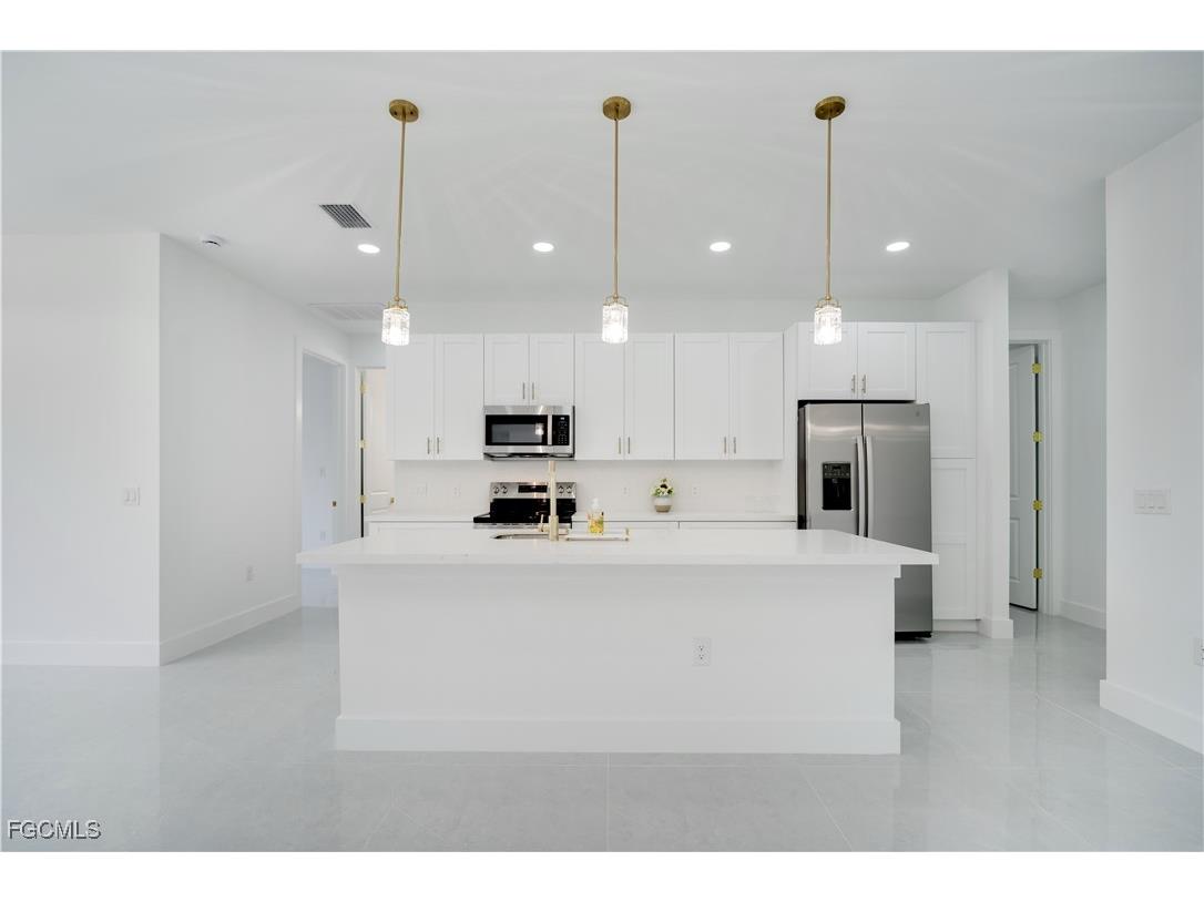 1270 Miliken Terrace Port Charlotte FL 33953 2025010039 image6