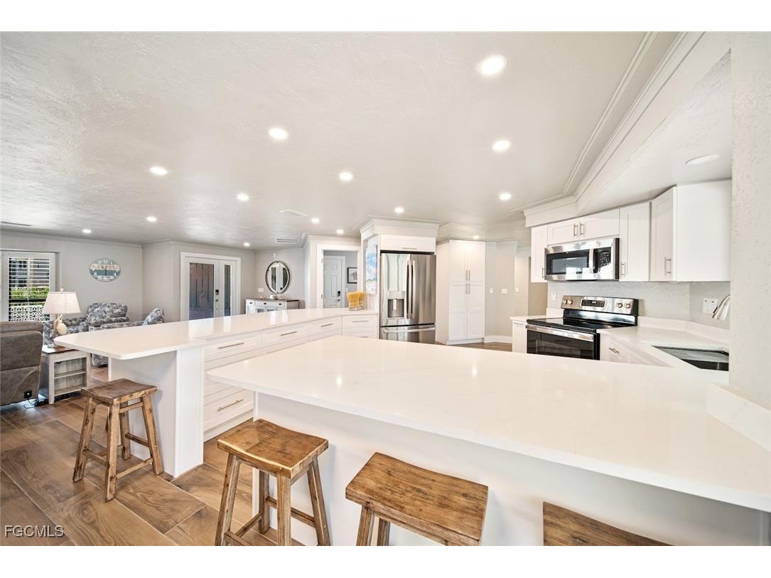 1270 Par View Drive Sanibel FL 33957 2025022279 image13