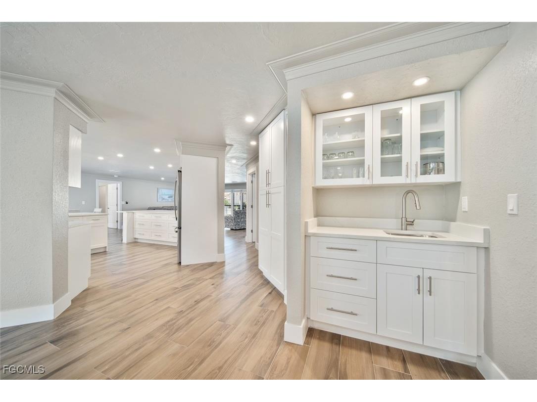 1270 Par View Drive Sanibel FL 33957 2025022279 image18