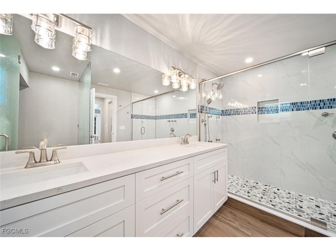 1270 Par View Drive Sanibel FL 33957 2025022279 image24