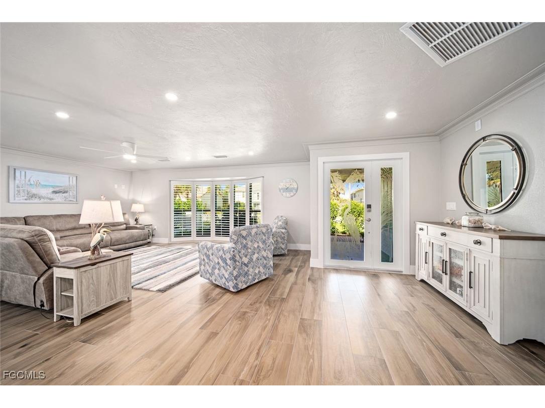 1270 Par View Drive Sanibel FL 33957 2025022279 image4