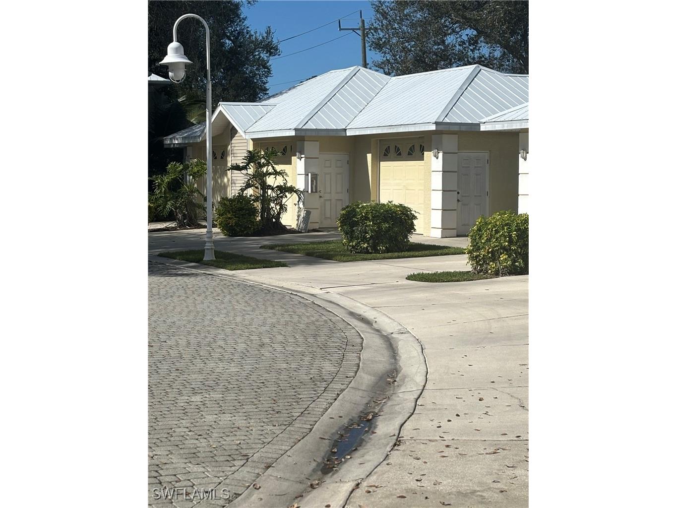 1270 Shady Rest Lane #403 Naples FL 34103 226000308 image2