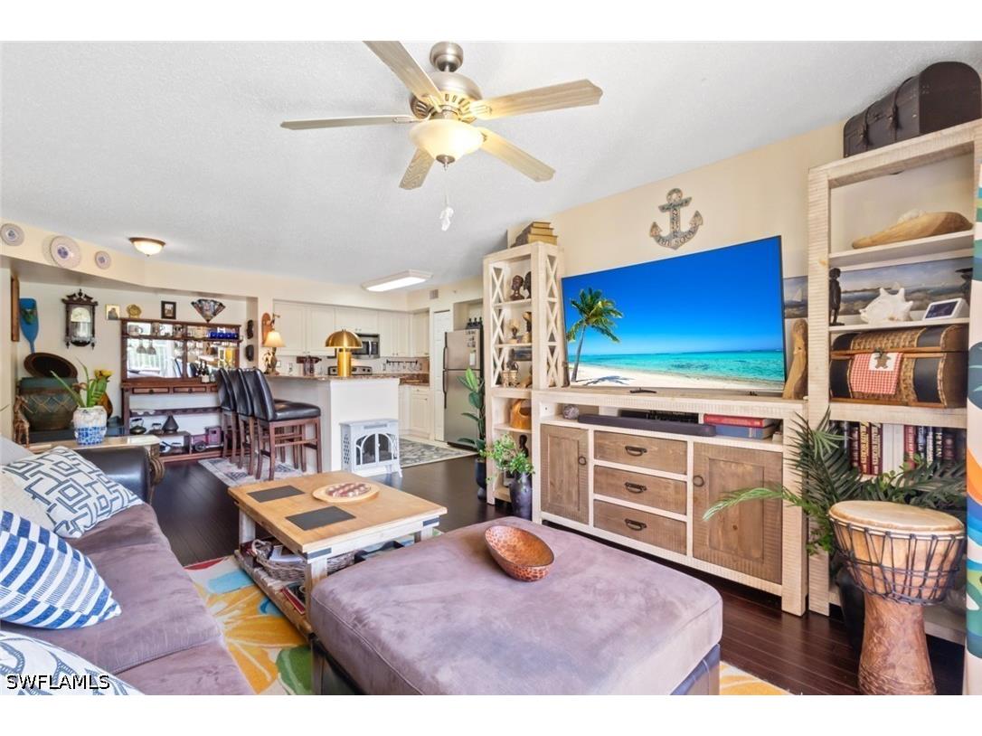 1270 Wildwood Lakes Boulevard #204 Naples FL 34104 226025612 image4