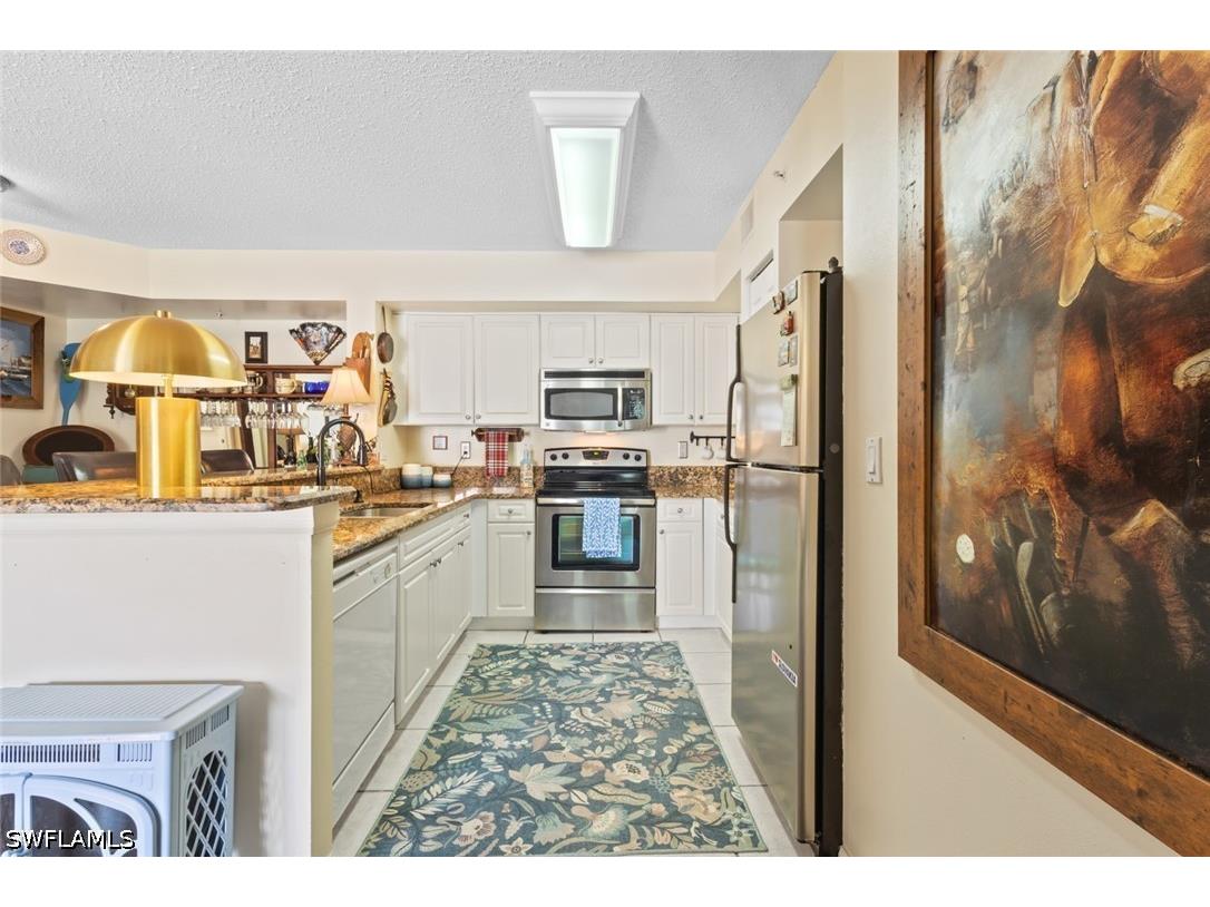 1270 Wildwood Lakes Boulevard #204 Naples FL 34104 226025612 image8