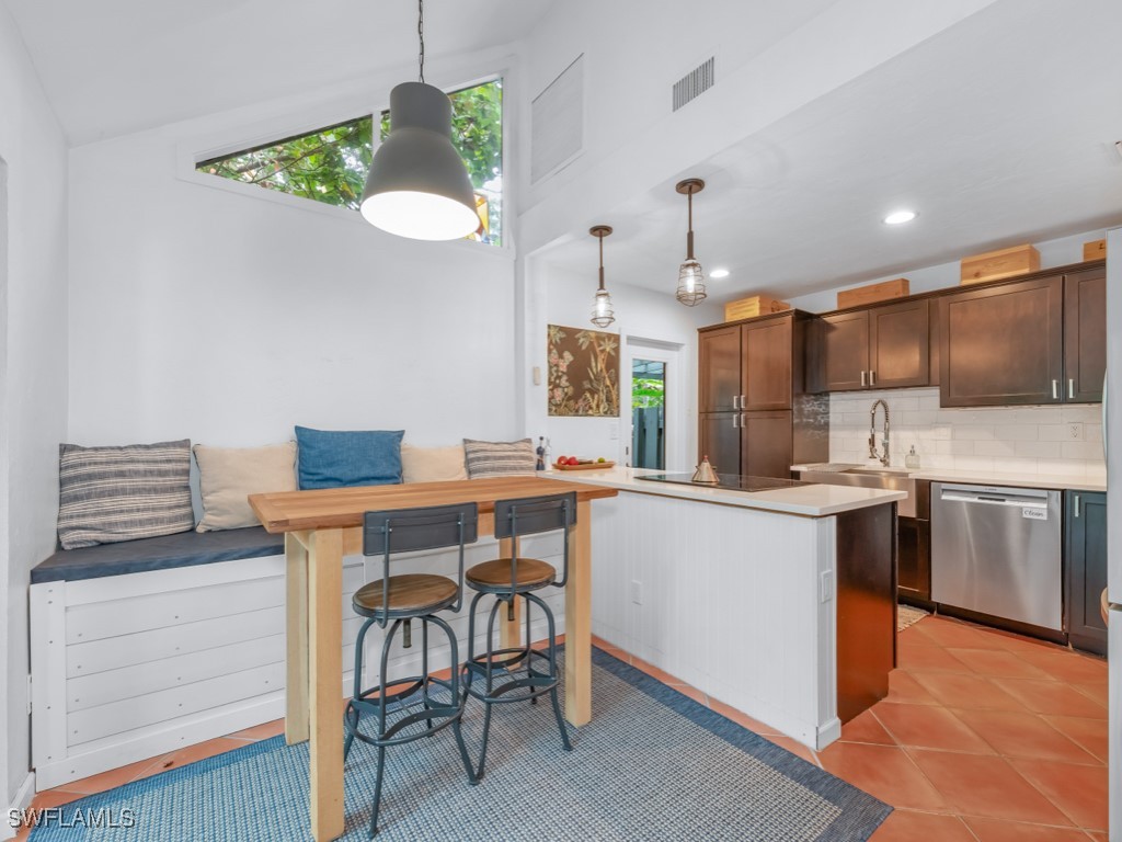 1271 Solana Road #E4 Naples FL 34103 225059607 image3