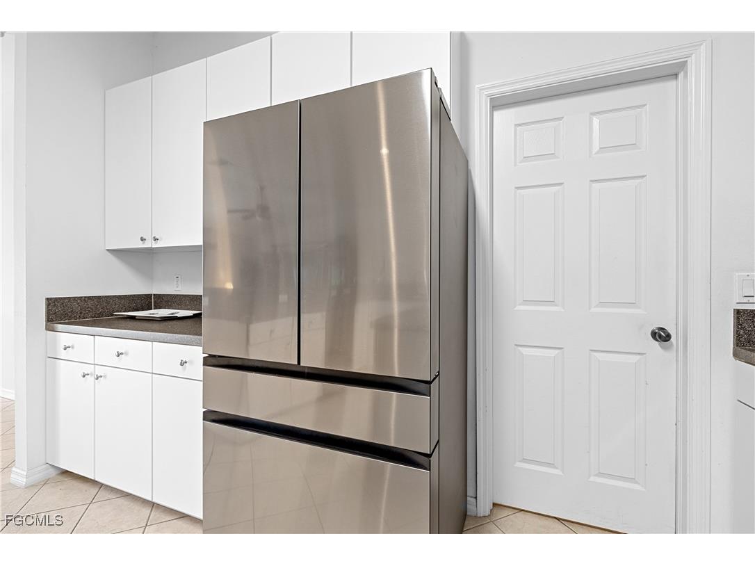 12715 Aston Oaks Drive Fort Myers FL 33912 2025017990 image18