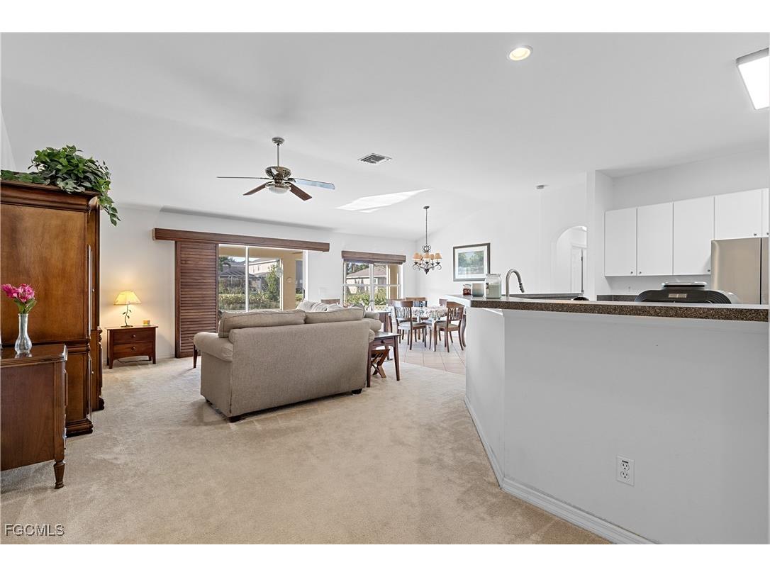 12715 Aston Oaks Drive Fort Myers FL 33912 2025017990 image20