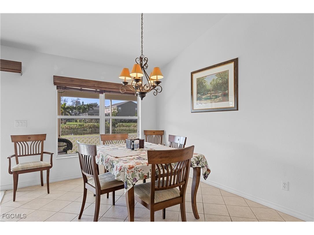 12715 Aston Oaks Drive Fort Myers FL 33912 2025017990 image21