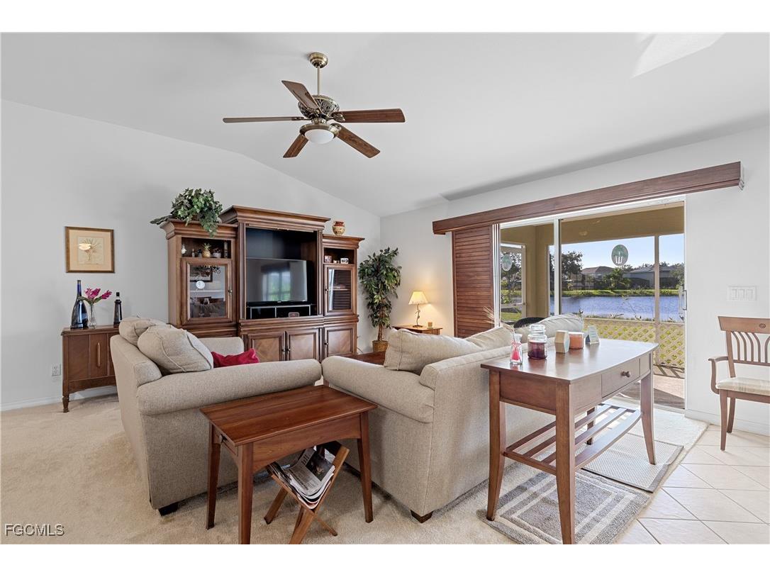 12715 Aston Oaks Drive Fort Myers FL 33912 2025017990 image22