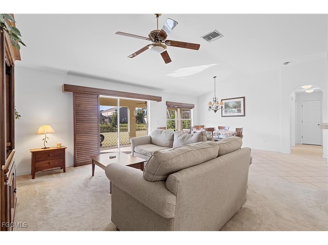 12715 Aston Oaks Drive Fort Myers FL 33912 2025017990 image25