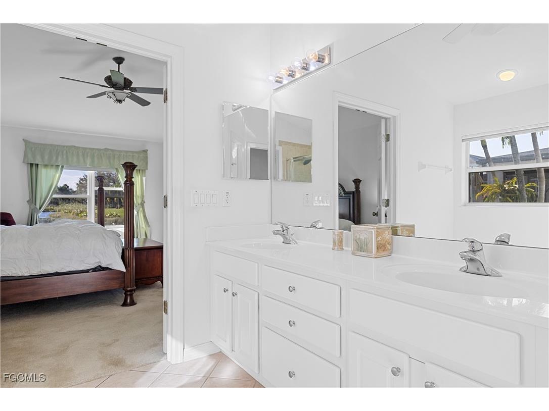 12715 Aston Oaks Drive Fort Myers FL 33912 2025017990 image29