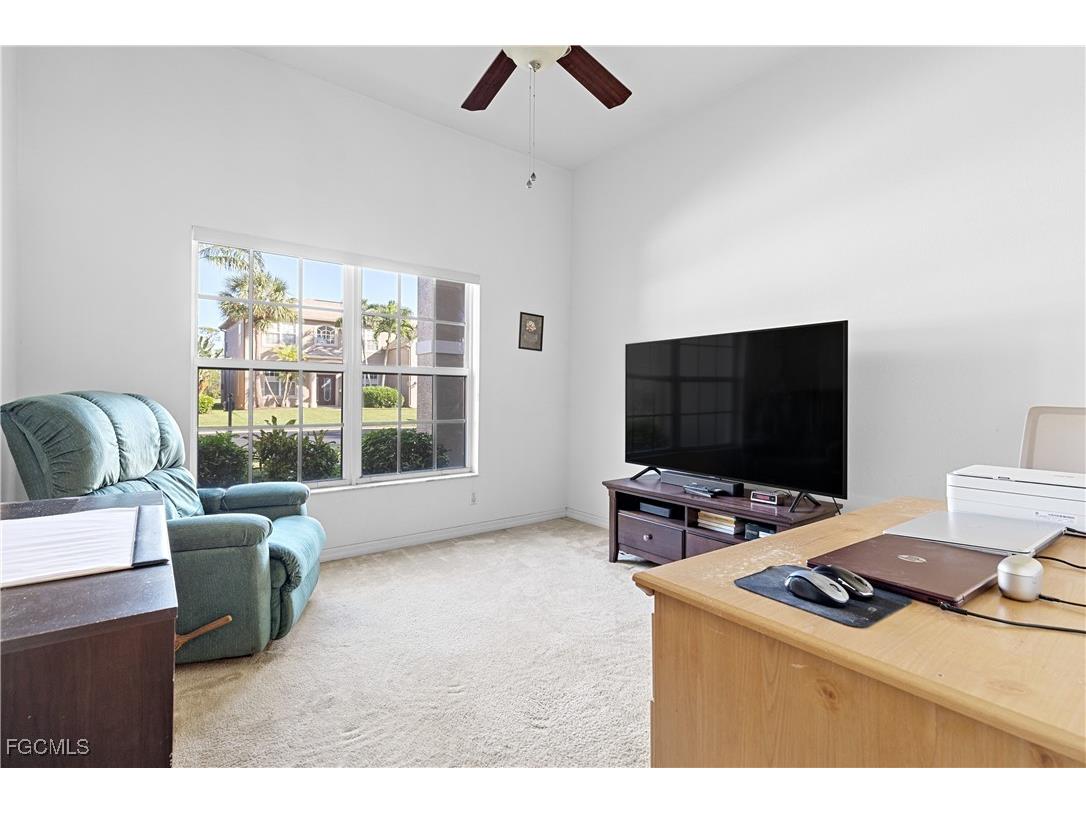 12715 Aston Oaks Drive Fort Myers FL 33912 2025017990 image34