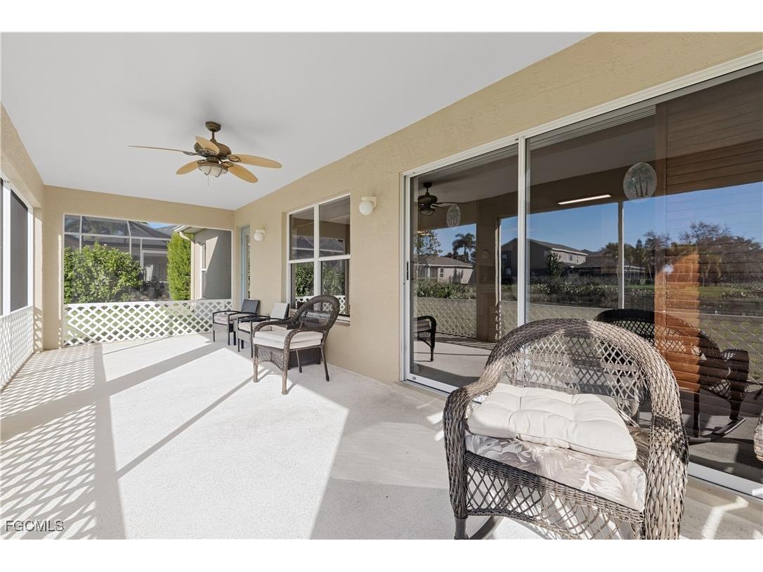 12715 Aston Oaks Drive Fort Myers FL 33912 2025017990 image38