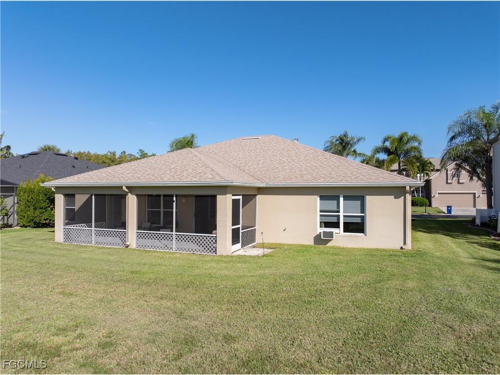 12715 Aston Oaks Drive Fort Myers FL 33912 2025017990 image5