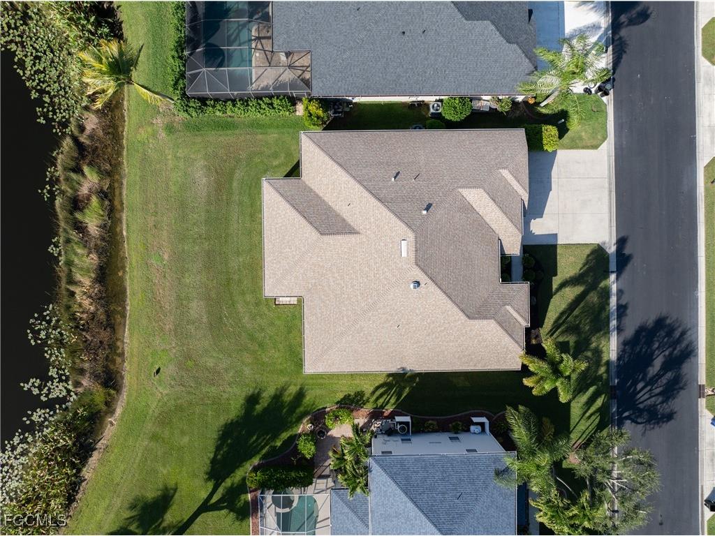 12715 Aston Oaks Drive Fort Myers FL 33912 2025017990 image9
