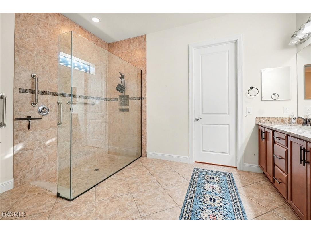 12715 Fairington Way Fort Myers FL 33913 2025024774 image15