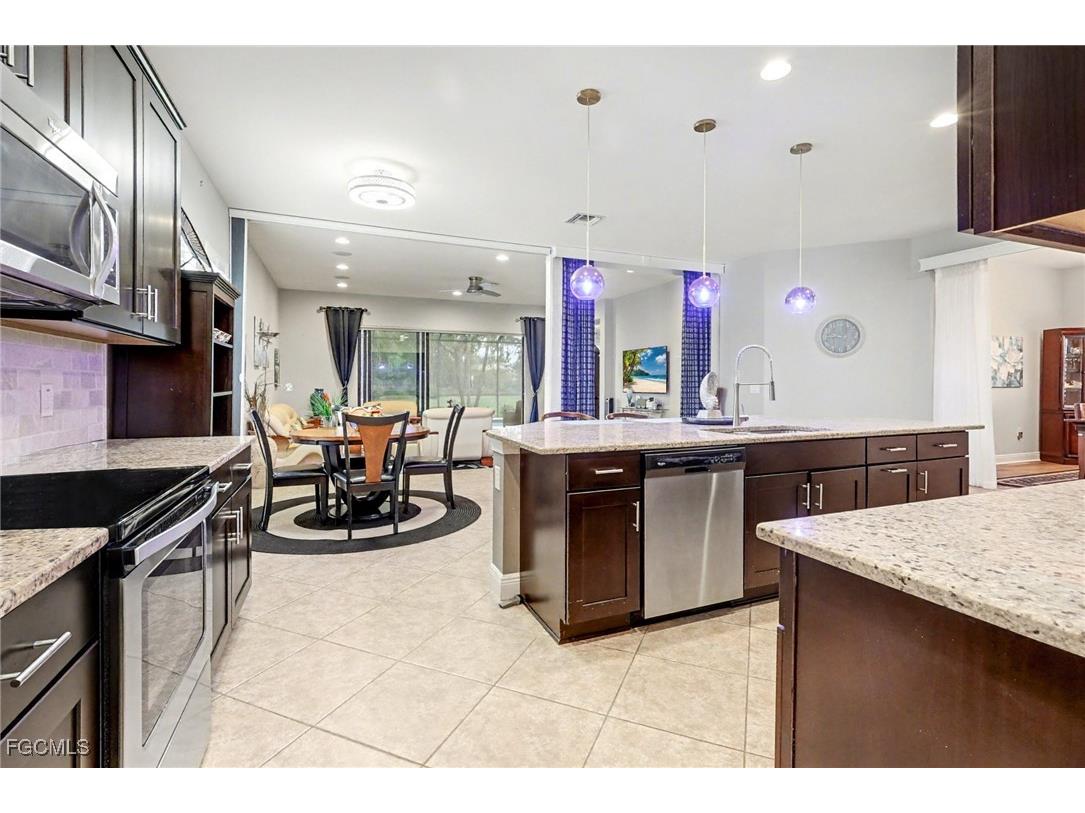 12715 Fairington Way Fort Myers FL 33913 2025024774 image6