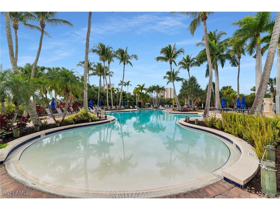 1272 Rialto Way #201 Naples FL 34114 225039528 image31