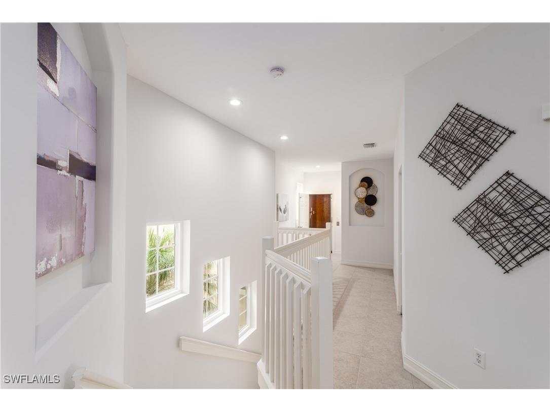 1272 Rialto Way #201 Naples FL 34114 225039528 image8