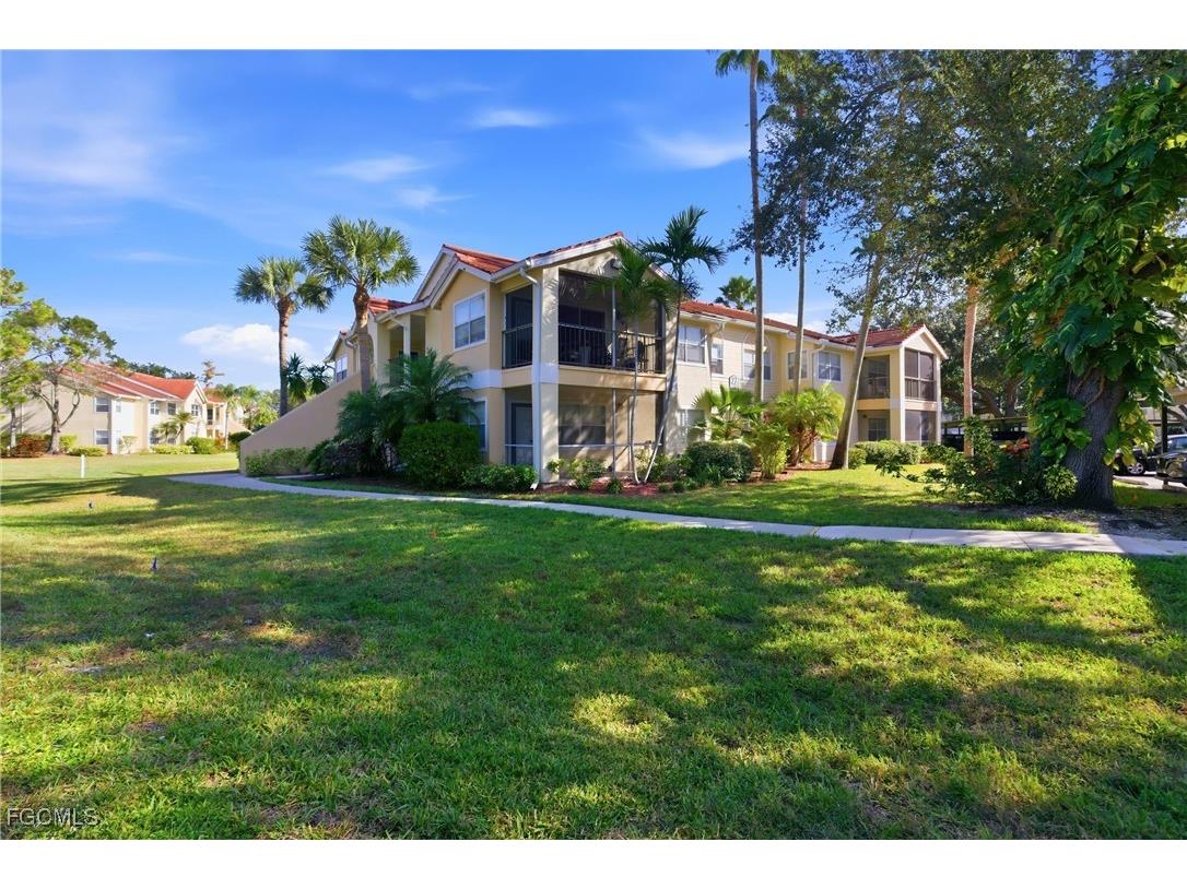 12720 Equestrian Circle #2708 Fort Myers FL 33907 2025021375 image1