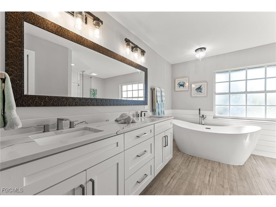 12721 Meadow Pine Lane Fort Myers FL 33913 2025015889 image20