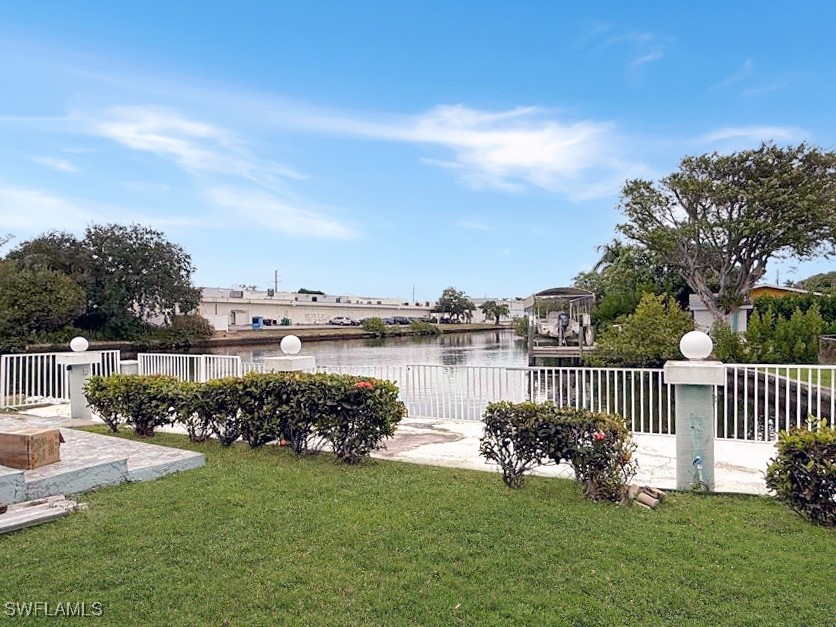 1273 5th Avenue N Naples FL 34102 225079009 image1