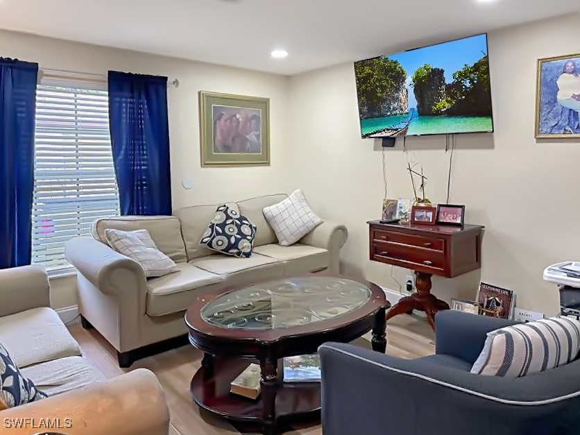 1273 5th Avenue N Naples FL 34102 225079009 image3