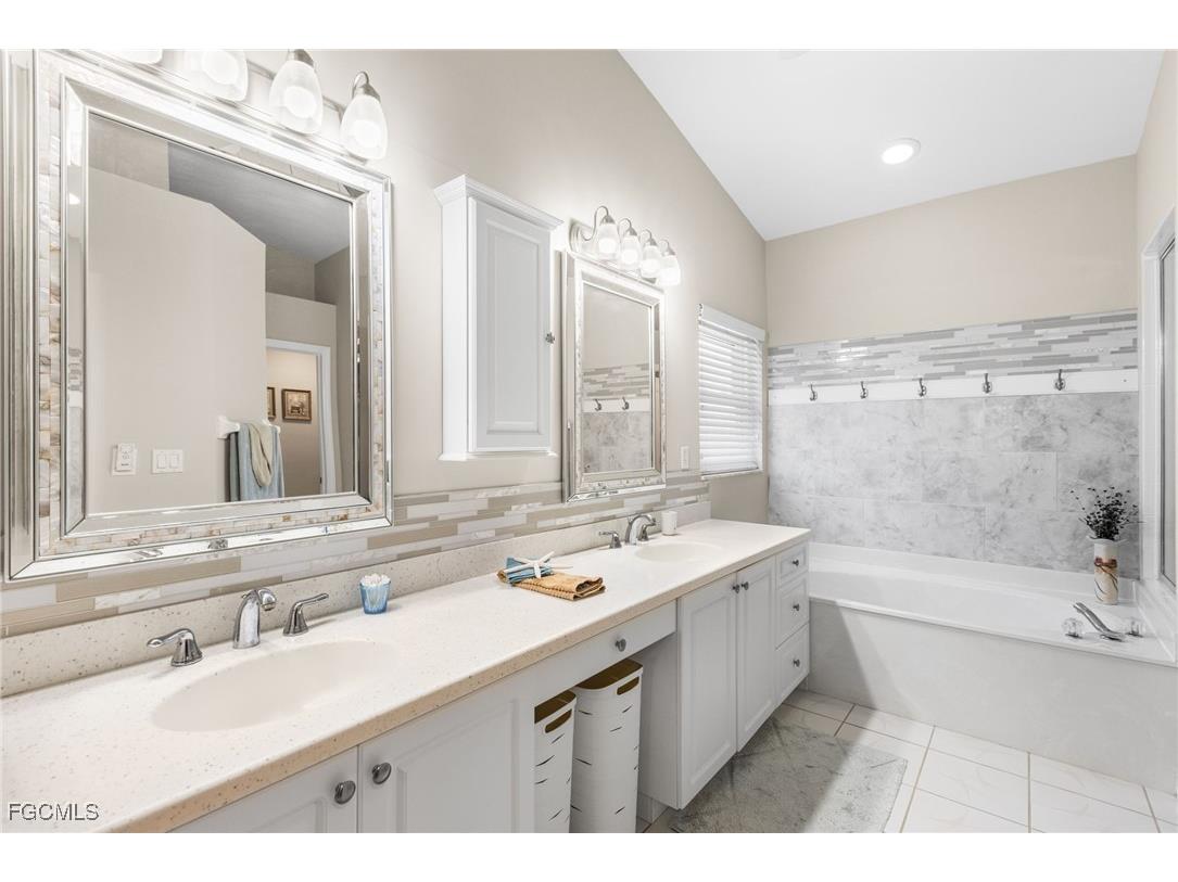 12731 Chardon Court Fort Myers FL 33912 2025013760 image28