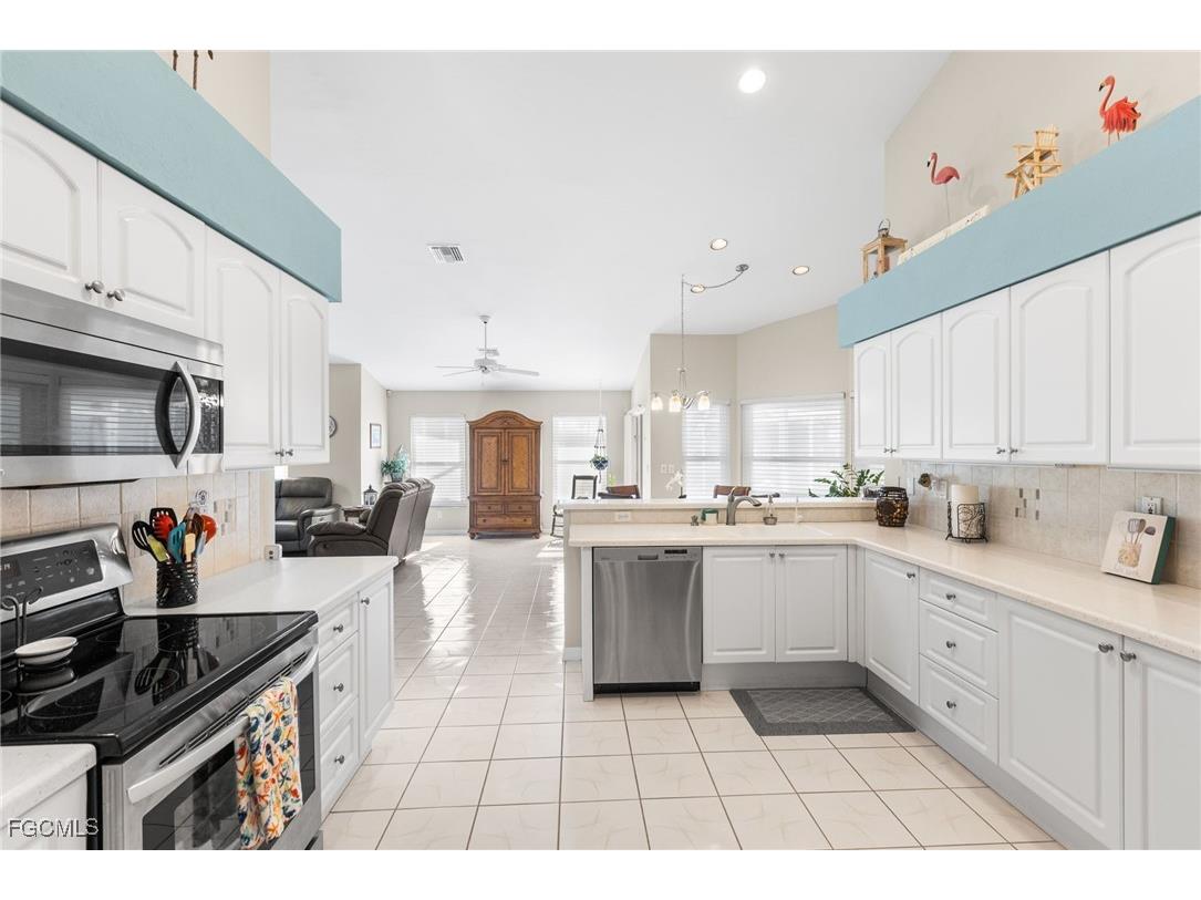 12731 Chardon Court Fort Myers FL 33912 2025013760 image5