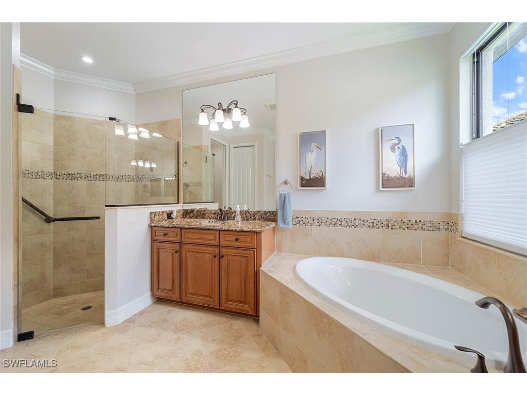 12732 Kinross Lane Naples FL 34120 225076158 image24