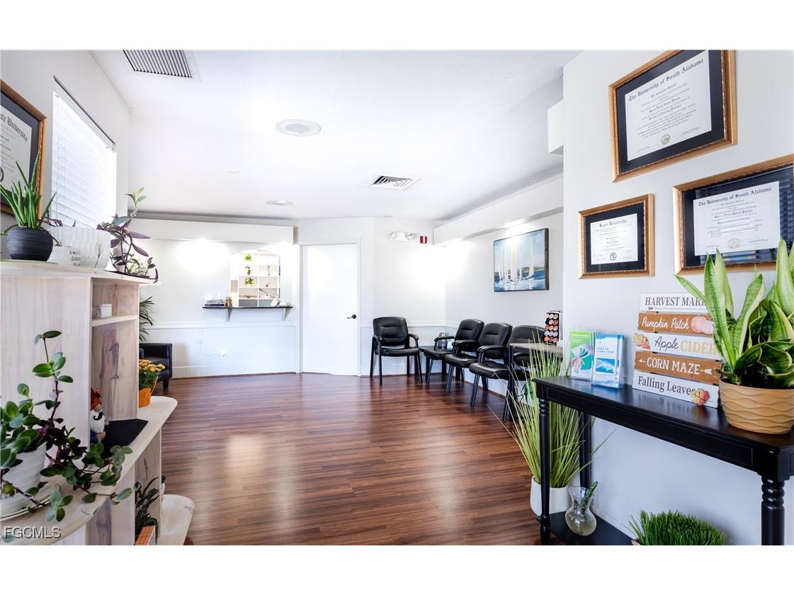 12734 Kenwood Lane #44 Fort Myers FL 33907 2025021324 image1