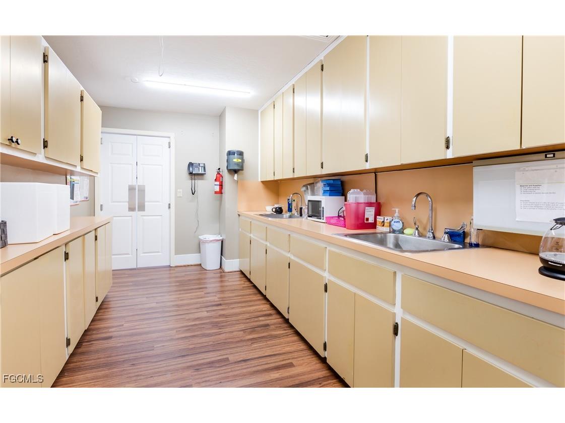 12734 Kenwood Lane #44 Fort Myers FL 33907 2025021324 image10