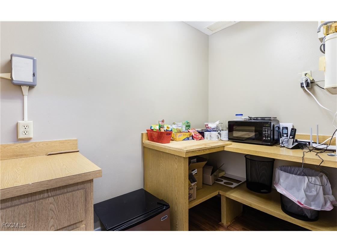 12734 Kenwood Lane #44 Fort Myers FL 33907 2025021324 image14