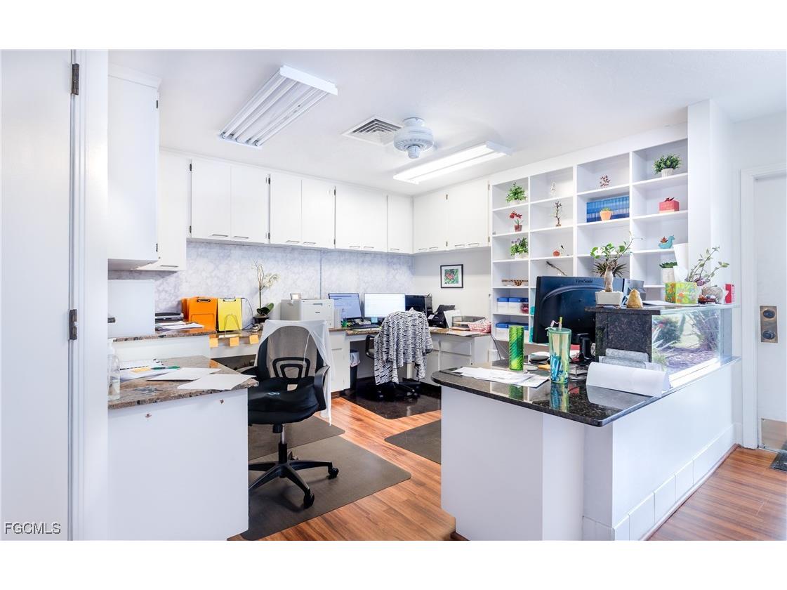 12734 Kenwood Lane #44 Fort Myers FL 33907 2025021324 image4